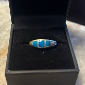 Elegant Silver Ring with the turquoise stones